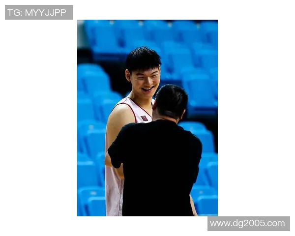 洛夫顿全能表现助力上海主场大胜山东王哲林贡献16分展现实力